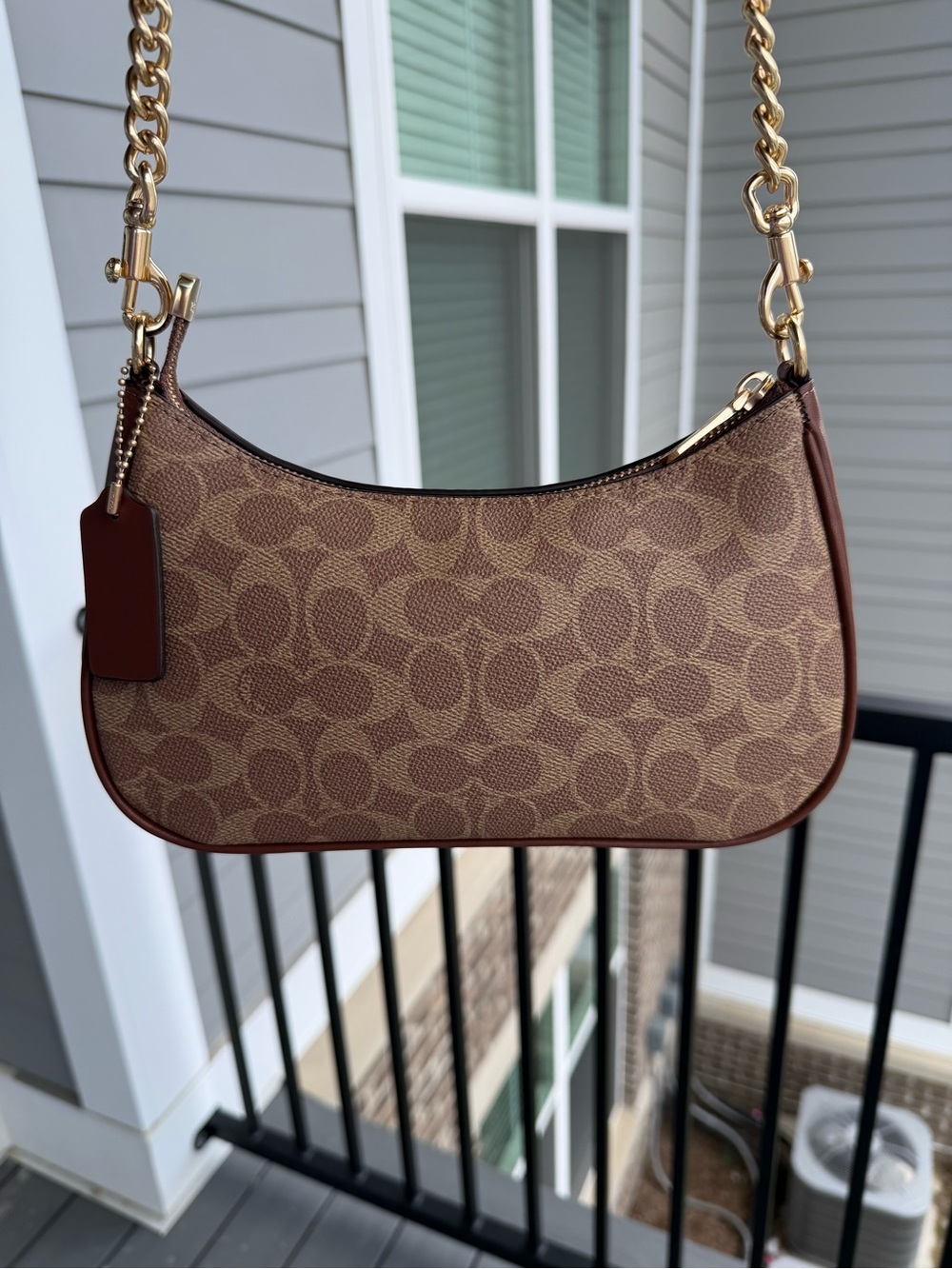 Coach Brown Signature Canvas Teri shoulder Bag - Picture 3 of 8